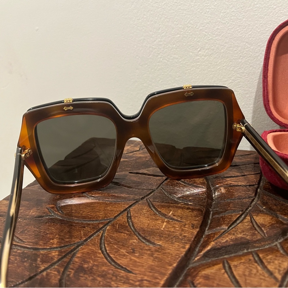 Gucci Tortoise Clear Square Frames with Black Flip-Up Sunglasses - Picture 7 of 11